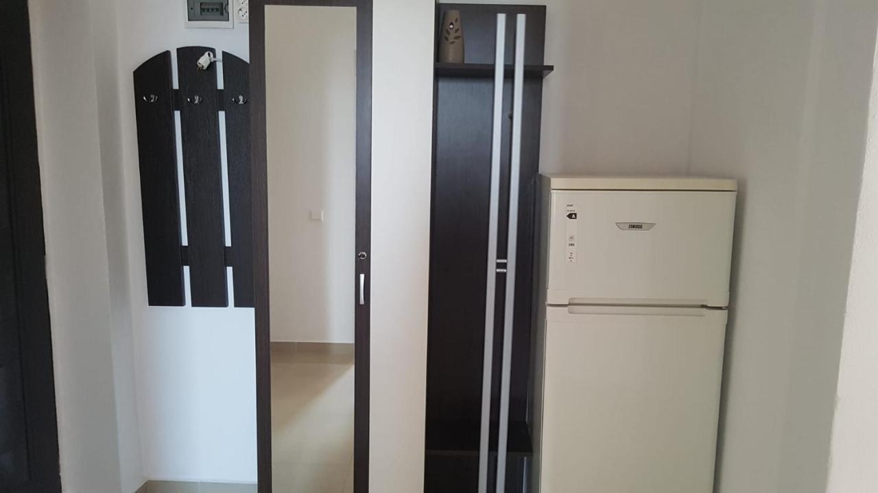 Apartament Teo Caransebeş Eksteriør bilde